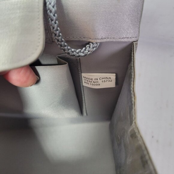 Silver Satin Evening Handbag With Chain Strap & Compact Mirror Crossbody - Picture 6 of 8